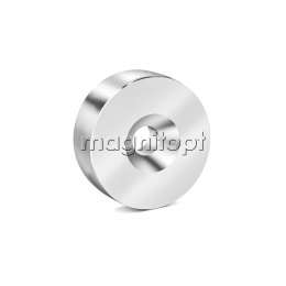 Неодимовый магнит с зенковкой St 15х3 мм